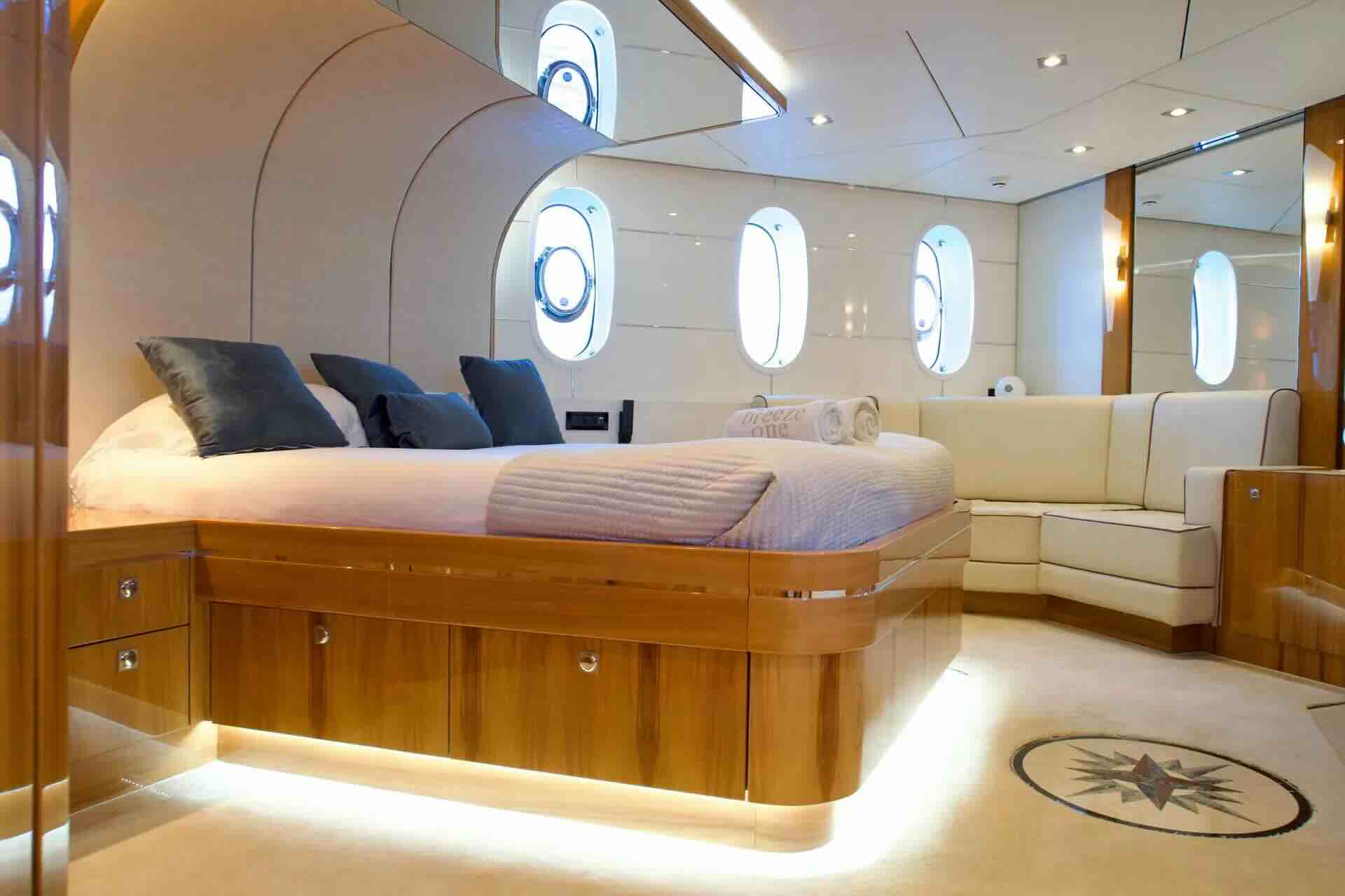 A guest cabin aboard SEA BREEZE ONE